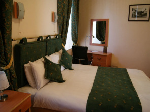 Отель Old City Inn