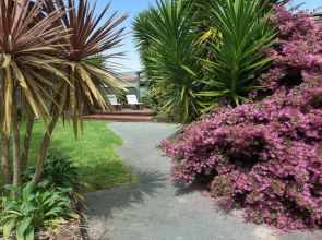 Awesome 4 Bed Beach House