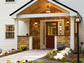 Wolf Cove Inn
