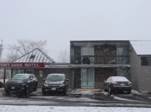 Fort York Motel