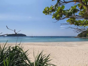 Airport Beach Hotel Phuket