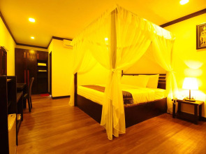 Twin Palms Resort