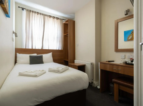 Ascot Hyde Park Hotel