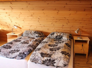 Akureyri Log Cottage