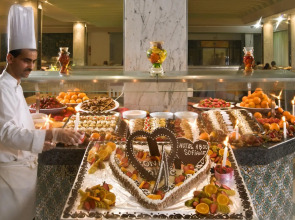 Abou Sofiane-Families & Couples Only