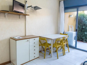 M52 - Marcelli, bilocale con giardino a 100 mt dal mare