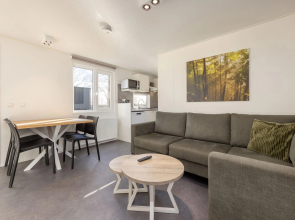 Cozy Chalet w/ Pool Access