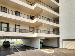 Panoramic Gulf Views: Renovated Fort Myers Condo!
