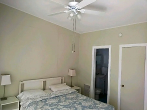 Royal Canadian Motel