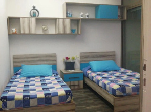 Chalet in Siwar, 3 min From Le Royal Hotel, Rimal