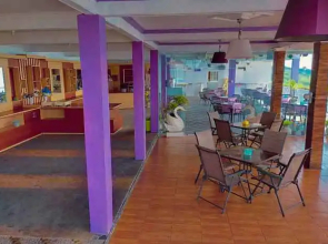 Three B Villa & Resto Banyuwangi