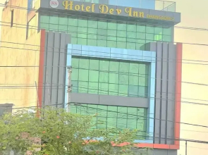 Hotel Dev Inn