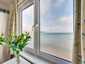 Seagulls View, 12b The Parade