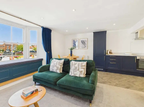 Host Stay Cringle Cottage