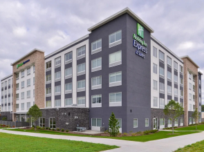 Holiday Inn Express Bloomington