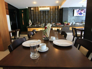 Inn residence serviced suites