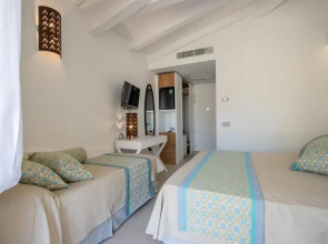 Limone Beach Resort