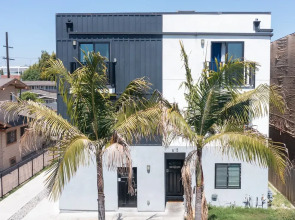 Forty First Place - Boutique Hostel