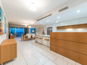 Peninsula 3 Bedroom Apartment
