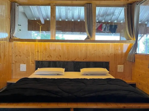 Snooze Cottage