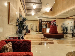 One to One Clover Hotel & Suites