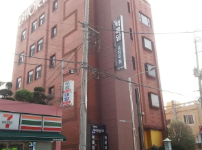 Jeju BRD Hotel - Hostel