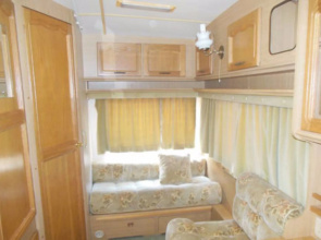 yala caravan village