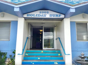 Holiday Surf Hotel