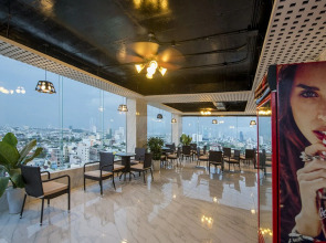 Crystal Hotel Da Nang