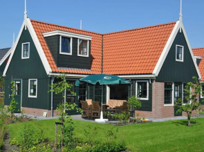 Holiday Home in Zaanse Style With Garden