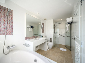 Andaman Beach Suites Hotel