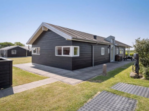"Iorund" - 550m from the sea in SE Jutland