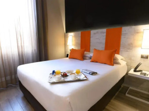 Отель The Guardian