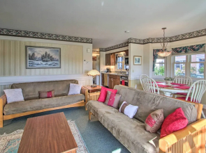 Nestlenook Victorian Condo ~6 Mi to Attitash!