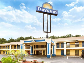 Days Inn by Wyndham Covington