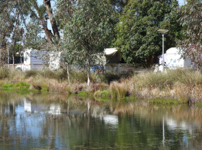 Victoria Lake Holiday Park