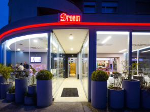 Dream Hotel