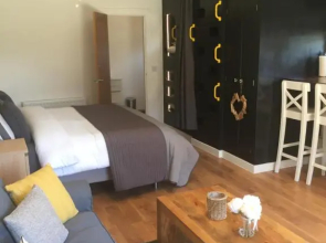 Windsor Studio South-5 mins from Legoland