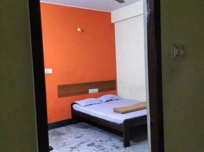 Hotel Eswara Lodge