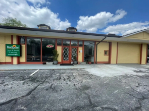 Knights Inn Dillard