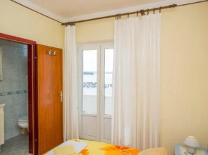 Villa Padova S4 1 Br Apts