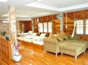Fah Sai Riverview Accommodation