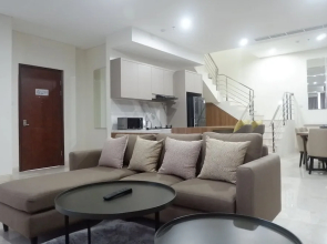 Luxurious & Spacious 3BR Apartment at Grand Sungkono Lagoon