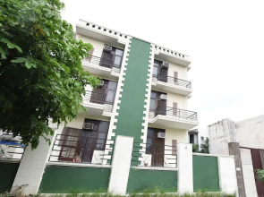OYO 10667 Prakash Guest House
