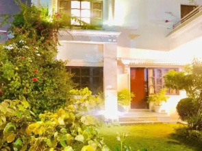 Giovanni Suites