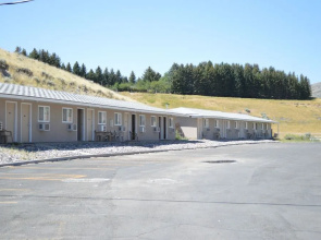 A Wyoming Inn