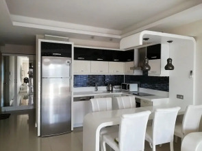 Azura Park Residence