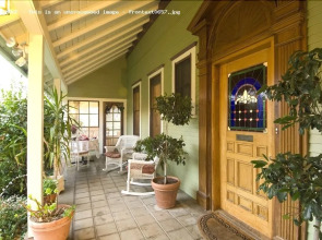 Barretta Gardens Inn