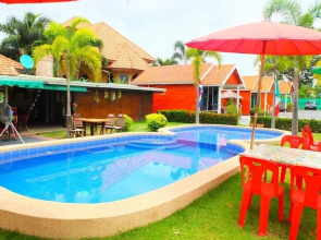 Laylas Place - Resort