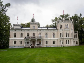 Kartanohotelli Karhulan Hovi
